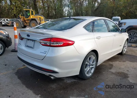 2017 Ford Fusion Hybrid Se z USA, uszkodzony, nr VIN 3FA6P0LU1HR257822